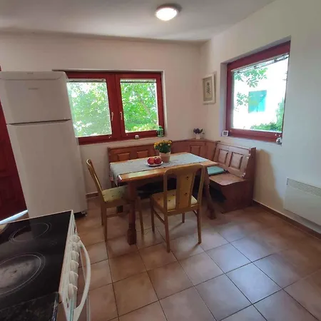 Holiday In - Balaton 45334 Zamardi