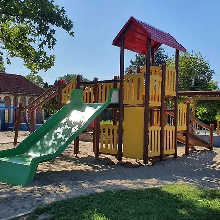 Holiday home Holiday In - Balaton 45334 Zamardi